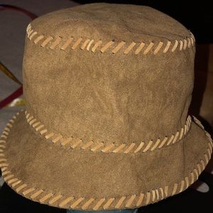 Scala brown suede bucket hat whipstitch stitching,milk chocolate color NWT